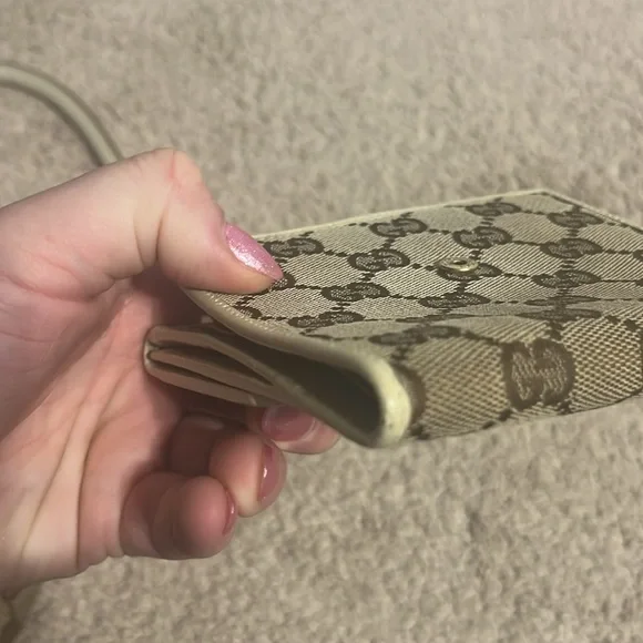 Gucci Wallet - Picture 8 of 11